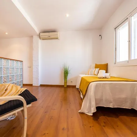 Apartment Wooow!!! Atic Centric Amb Terrassa